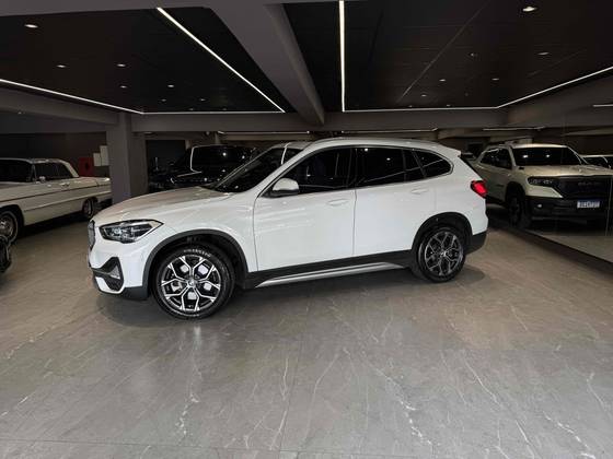 BMW X1 2.0 16V TURBO ACTIVEFLEX SDRIVE20I X-LINE 4P AUTOMÁTICO